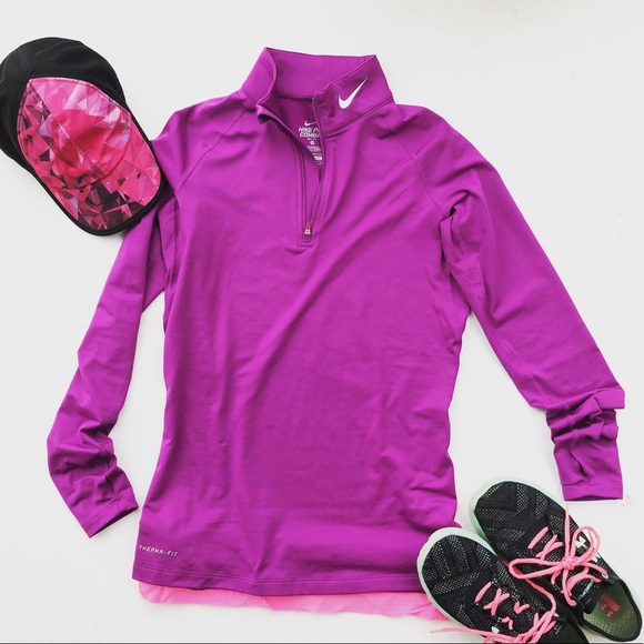 Nike Sweaters - NIKE pro combat sweater. Size medium